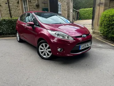 Usado Ford Fiesta Zetec 2009 Rojo Utilitario