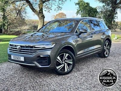 Grey Used 2019 VW Touareg R-line SUV | £23,999 (Fair price)