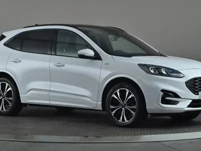 Second-hand Ford Kuga ST-Line X 190 CP (139 kW) 2021 Alb SUV