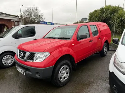 Usado Nissan Navara 169 CV (124 kW) 2007 Rojo Pickup/Camioneta