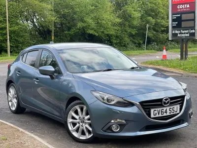 Usado Mazda 3 Inclusive 165 HP (121 kW) 2015 Azul Citadino