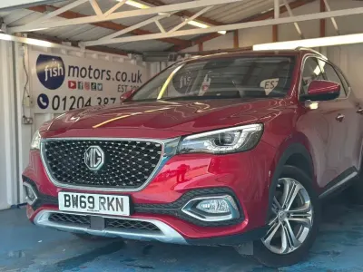 Begagnad MG HS Exclusive 162 HK (119 kW) 2019 Röd SUV