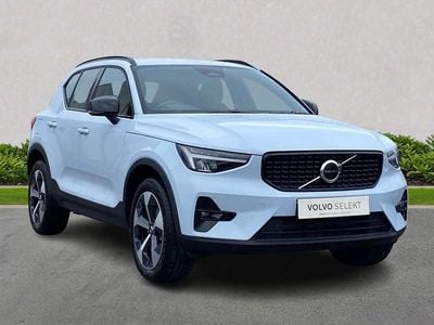 New Volvo XC40 Plus 2025 Blue SUV