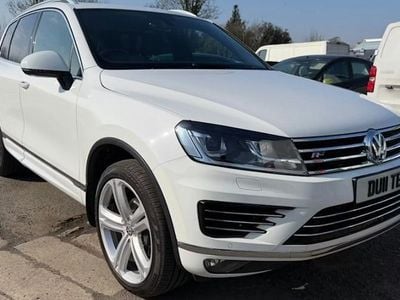 Used VW Touareg R-line Plus 262 HP (192 kW) 2017 White SUV