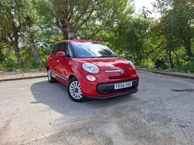 Used Fiat 500L Pop Star 95 HP (69 kW) 2016 Red MPV