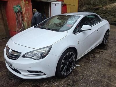 Used Vauxhall Cascada Elite 2014 White Cabriolet