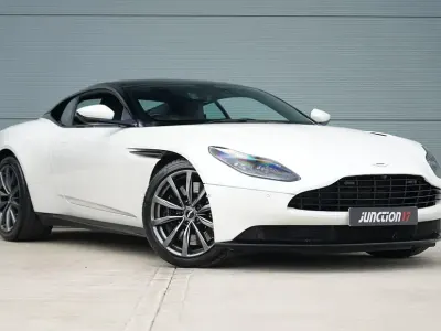 Used Aston Martin DB11 503 HP (369 kW) 2019 White Coupe