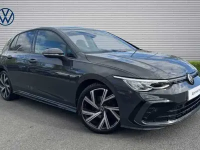 Second-hand VW Golf VIII 150 CP (110 kW) 2023