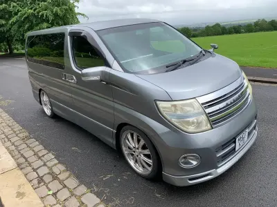 Used Nissan Elgrand 2007 Grey MPV
