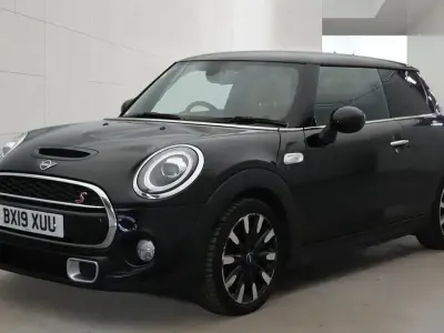 Gebraucht Mini Cooper S Exclusive 2019 Schwarz Kleinwagen