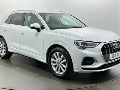 Used Audi Q3 Sport 150 HP (110 kW) 2019 White SUV