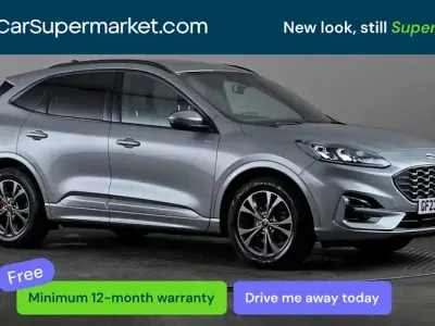 Begagnad Ford Kuga ST-Line 150 HK (110 kW) 2023 Silver SUV