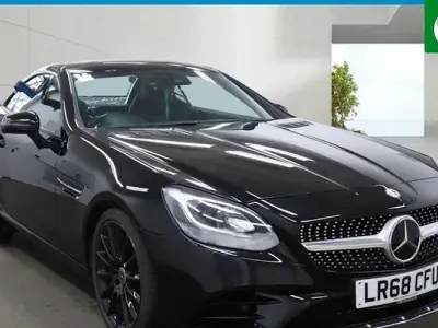 Usado Mercedes SLC180 AMG line 156 HP (114 kW) 2018 Preto Cabrios