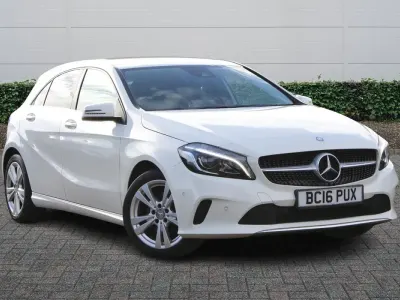 Używany Mercedes A200 Premium 156 KM (114 kW) 2016 Biały Hatchback