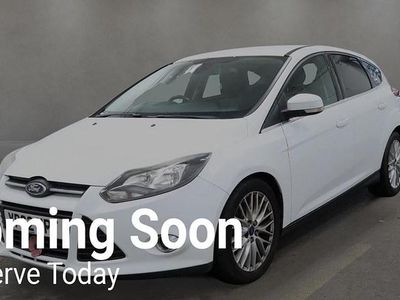 Used Ford Focus Zetec 2012 White Hatchback