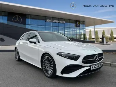Käytetty Mercedes A200 AMG Line Premium Plus 163 HP (119 kW) 2025 Valkoinen Viistoperä