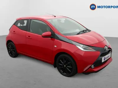 Used Toyota Aygo x-style 69 HP (50 kW) 2017 Red Hatchback