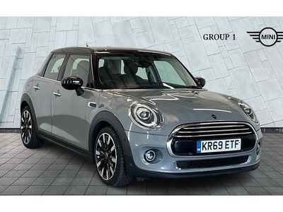 Begagnad Mini Cooper Exclusive 136 HK (100 kW) 2019 Grå Halvkombi