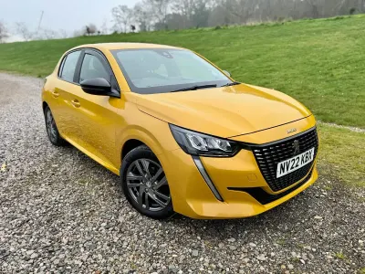 Gebraucht Peugeot 208 Active Premium 75 PS (55 kW) 2022 Gelb Kleinwagen