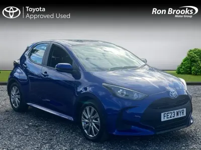 Second-hand Toyota Yaris Hybrid 2023 Albastru Hatchback