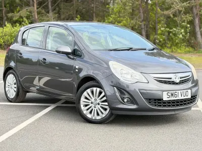 Używany Vauxhall Corsa Excite 85 KM (62 kW) 2012 Szary Hatchback
