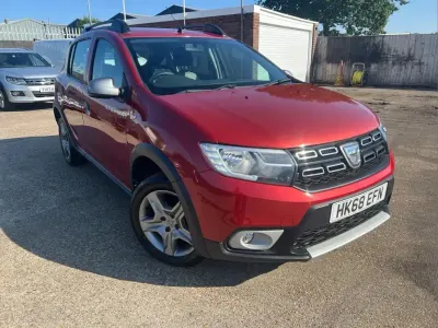 Used Dacia Sandero Essentiel 90 HP (66 kW) 2019 Red Hatchback
