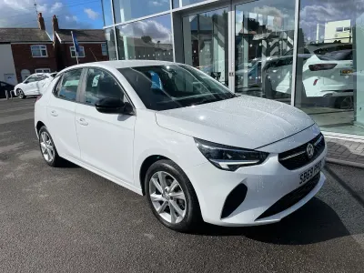Used Vauxhall Corsa 75 HP (55 kW) 2019 White Hatchback