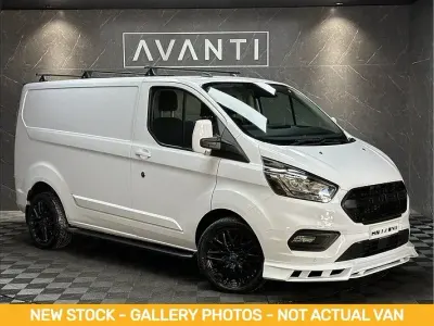 Used Ford Transit Custom Limited 130 HP (95 kW) 2020 White Van