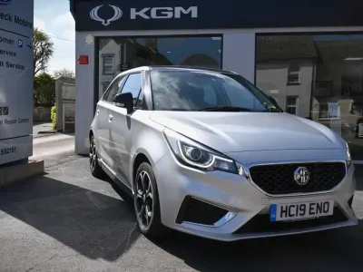 Usado MG MG3 Exclusive 106 CV (77 kW) 2019 Plateado Utilitario