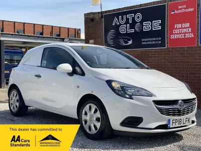 Used Vauxhall Corsa S 95 HP (69 kW) 2018 White Hatchback