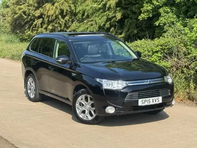 Begagnad Mitsubishi Outlander P-HEV