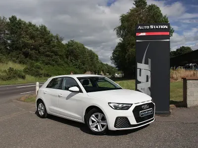 Used Audi A1 Sportback Design 95 HP (69 kW) 2020 White Hatchback