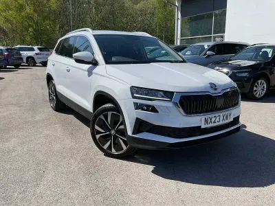 Begagnad Skoda Karoq SE L 110 HK (80 kW) 2023 Vit SUV