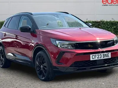 Used Vauxhall Grandland X 131 HP (96 kW) 2023 Red SUV