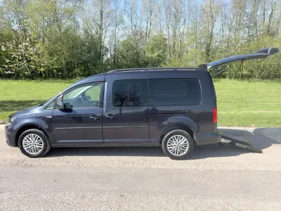 Used VW Caddy Life 122 HP (89 kW) 2020 Blue MPV