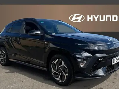 Käytetty Hyundai Kona N Line 129 HP (94 kW) 2025 Musta Katumaasturi