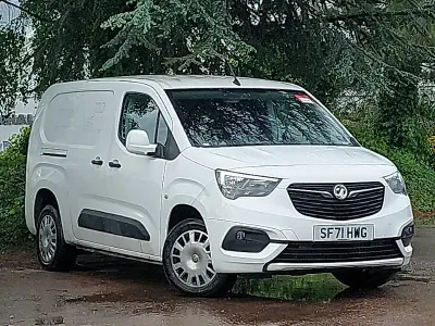 Gebraucht Vauxhall Combo Sportive 100 PS (73 kW) 2021 Weiß Van / Kleinbus