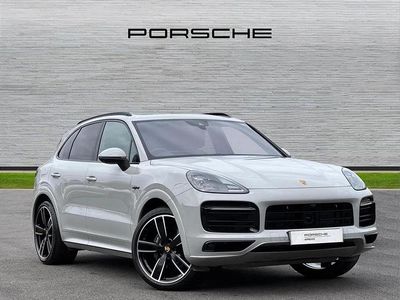 Used Porsche Cayenne Platinum Edition 456 HP (335 kW) 2023 Grey SUV