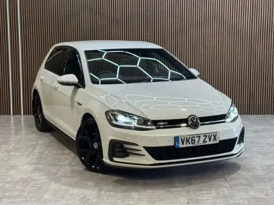 Begagnad VW Golf VII GTD 184 HK (135 kW) 2017 Vit Halvkombi