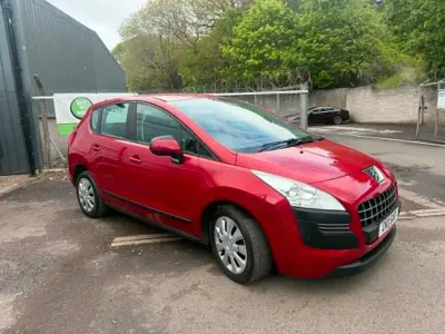 Used Peugeot 3008 Active 112 HP (82 kW) 2011 Red Estate