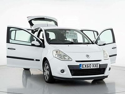 White Used 2010 Renault Clio II Expression Hatchback | £1,995 (Fair price)