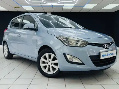 Used Hyundai i20 Active 84 HP (61 kW) 2014 Blue Hatchback