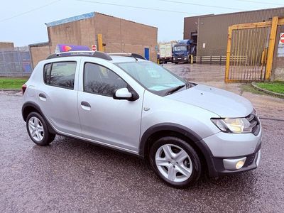 Silver Used 2014 Dacia Sandero Lauréate Hatchback | £2,799 (Fair price)