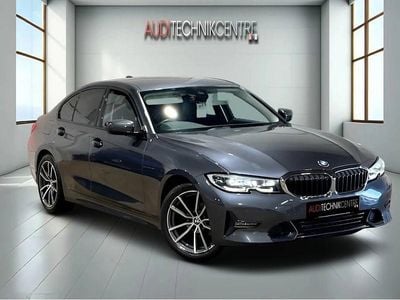 Begagnad BMW 318 Sport Line 2019 Grå Sedan