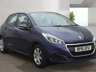 Used Peugeot 208 Active 68 HP (50 kW) 2016 Blue Hatchback