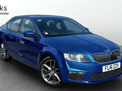 Used Skoda Octavia vRS 220 HP (161 kW) 2016 Blue Estate