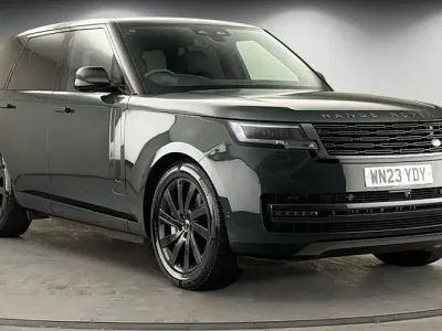 Używany Land Rover Range Rover SE 441 KM (324 kW) 2023 Zielony SUV