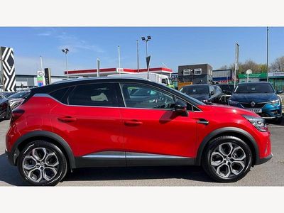 Used Renault Captur Techno 142 HP (104 kW) 2023 Red/black  SUV