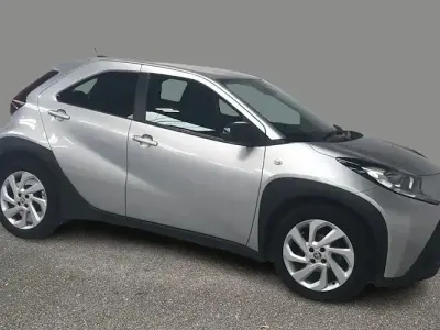 Used Toyota Aygo X PURE 72 HP (52 kW) 2025 SUV