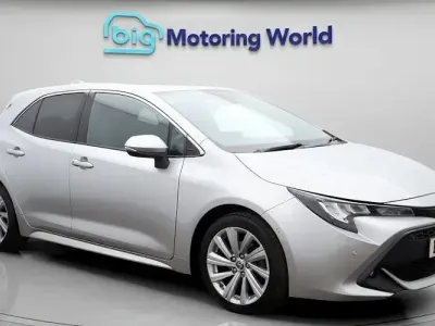 Usado Toyota Corolla Design 122 HP (89 kW) 2022 Citadino
